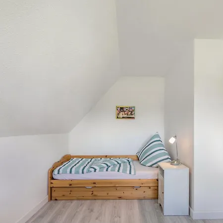 Niebuellhus * Niebull